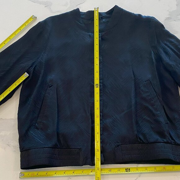 No Tag - HM, 6 button black bomber with black lining, patterned/textured, Size S - Picture 5 of 8